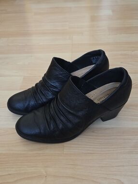 Clarks Women's Emily2 Cove Black Leather Block Heels Size 6.5